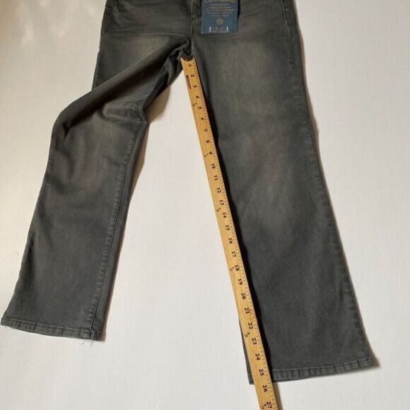 Democracy Women’s Cropped Barely Bootcut Jeans High Rise Size 2 Faded Black - Picture 5 of 16